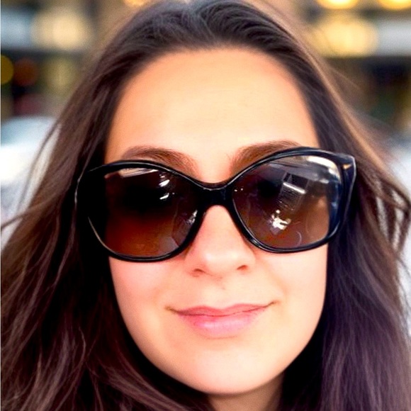 Meet your Posher, Nancy - Picture 1 of 1